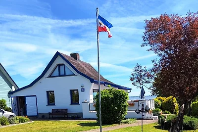 Wunderschönes Ferienhaus am Schilfufer in...
