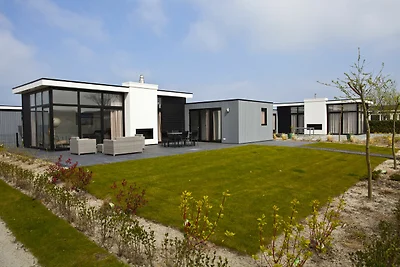 Modernes Ferienhaus 600 m vom Meer entfernt