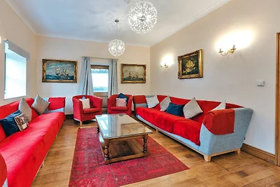 Luxuriöses Ferienhaus mit 6 Schlafzimmern und...