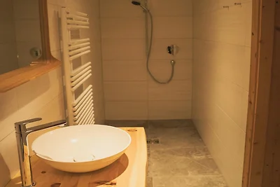 Bauernhaus in Bramberg mit Naturteich