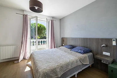 Villa con aria condizionata, 8 camere da lett...