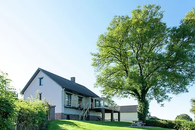 Villa mit privatem Garten in Rendeux