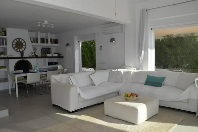 Moderne villa met privé zwembad