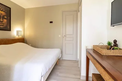 Residenz f�r sechs Personen mit Pool