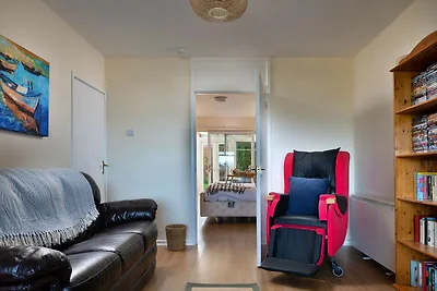 Toegankelijke familiebungalow vlakbij het str...