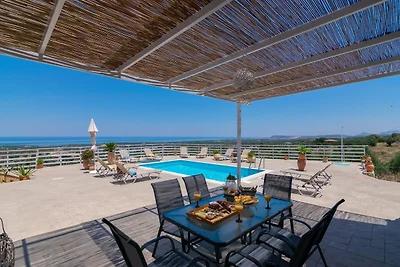 Villa in Agia Triada mit privatem Pool