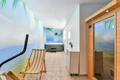 Ferienhaus mit privatem Pool und Spa