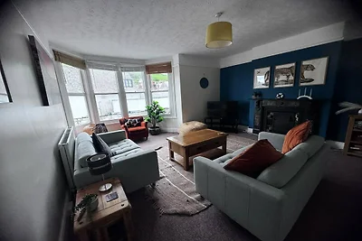 SEASIDE Apartment Two Bed Room Apartment (5...