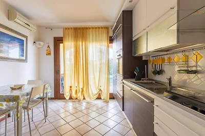 Mit Garten, Parkplatz und Klimaanlage