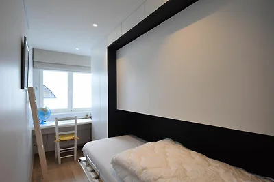 Golfwohnung mit Balkon in Meeresnהhe