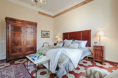 Zentrale und praktische Wohnung in Lucca