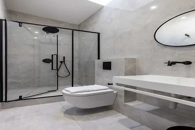 Außergewöhnliche Wohnung - 3 Schlafzimmer/8 P...