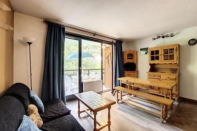 Angenehme Wohnung mit Balkon