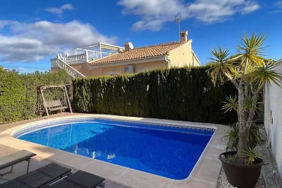 Bella villa con terrazza e piscina