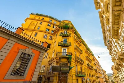 Piazza Amedeo Stijlvol appartement