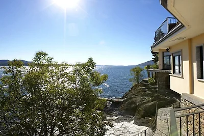 Villa in Pallanza (VB) mit Schwimmbecken