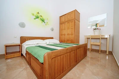 apartman za odmor Obiteljski odmor Srima