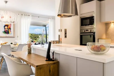 Villa in Golfe-Juan mit Pool und ruhiger Lage