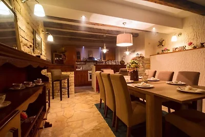 Villa Diana - Six Bedroom Villa with Private...
