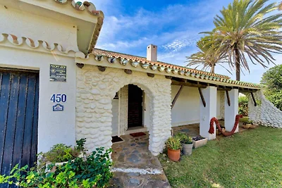 1100 - BEACH FRONT VILLA