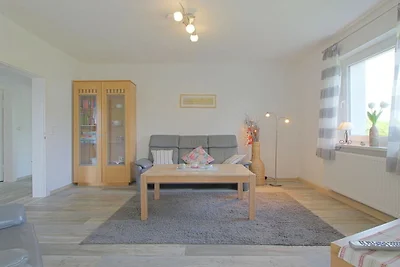 Sperling im Haus Tanneneck