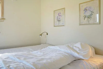 6 Personen, 2 Schlafzimmer, Wohnzimmer/Badezi...