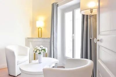 Moderne 3-Zimmer-Wohnung im Stadtzentrum, 1 M...