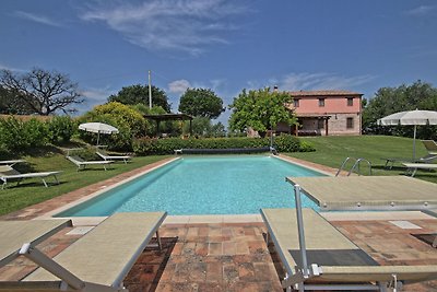 Villa auf dem Land mit Swimmingpool in...