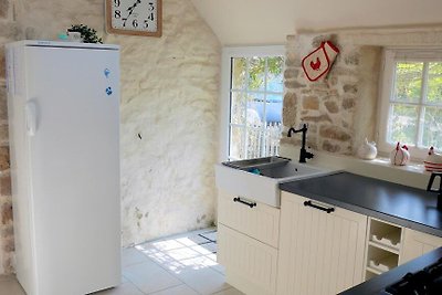 Holiday home with jacuzzi in Plouguerneau