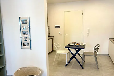 Di Betta South Sea Apartment