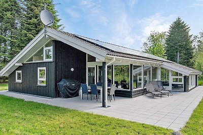 Modernes Ferienhaus in Bindslev mit Terrasse