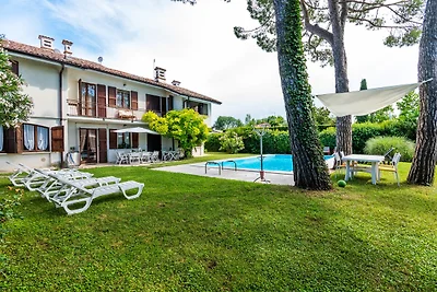 Großzügige Villa am Gardasee mit privatem Poo...
