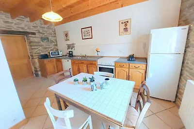 Steinhaus mit Kamin, Plouénan
