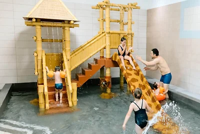 Wohnung in Bagnoles mit Wasserkomplex