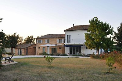 Wunderschöne Wohnung mit Garten