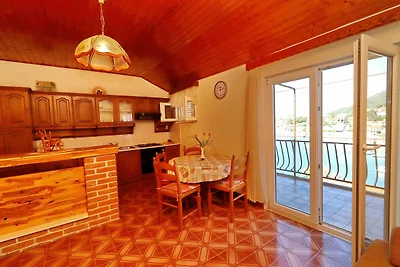 Apartments Peselj-One Bedroom Apartment with ...