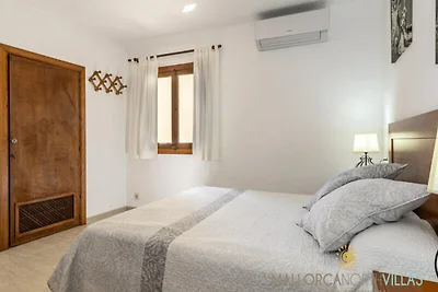 Haus in Pollenà mit Terrasse und Grill