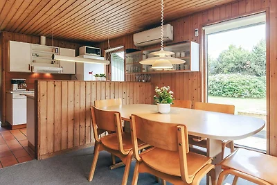 8 persoons vakantie huis in Væggerløse-By...
