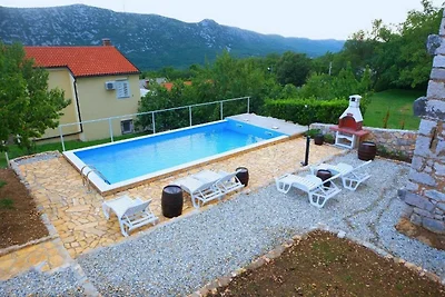 Holiday Home Katarina with Swimming Pool