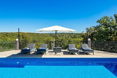 Villa in Labin mit Schwimmbecken