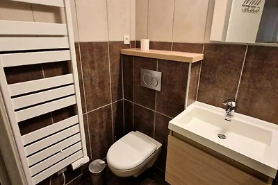 2 kamers + hut voor 6 personen in het hart va...