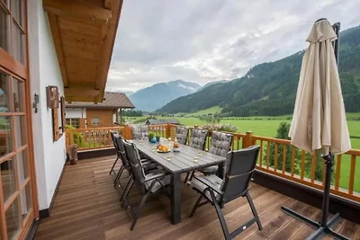 Chalet panoramico in vetro con sauna
