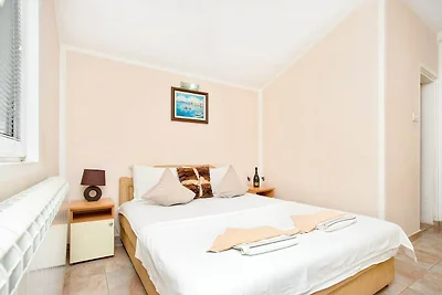 Perfect Budva Stay - Comfort Triple Studio...