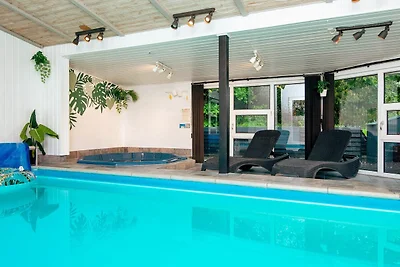 12 Personen Ferienhaus in Glesborg-By Traum