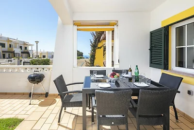 Modernes Apartment mit Meerblick, Terrasse