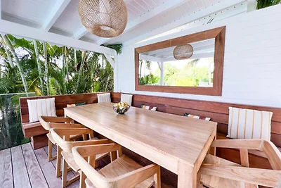 Villa a Saint-François con vista sul campo da...