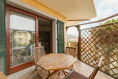 Mit privatem Garten und Klimaanlage