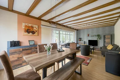 Villa a Trierscheid Eifel vicino alla foresta