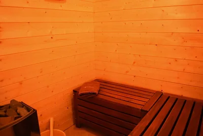 Ferienhaus mit Pool und Hot Tub in Czestkowo