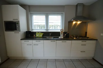 Confortevole villa con quattro bagni, in un a...